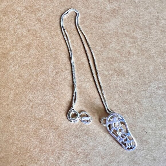 Sterling Silver Hawaiian Necklace, Turtle Flip Flop Necklace, Vintage Necklace - Picture 5 of 10